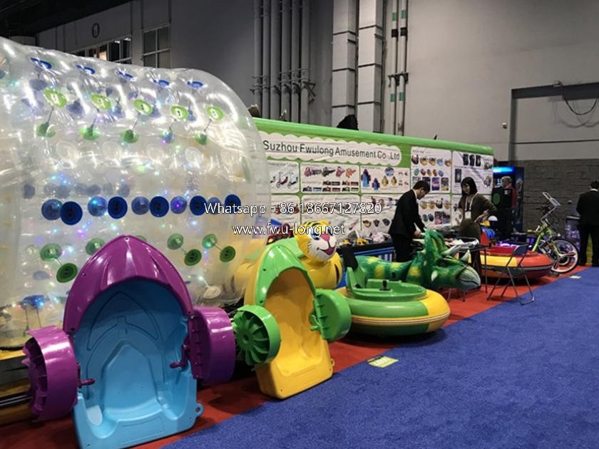 Fwu-long bumper car display at 2017 IAAPA Orlando USA (1).jpg