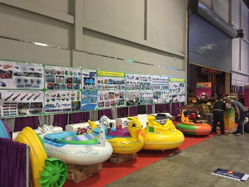 Fwu-long bumper car display at 2016 IAAPA Orlando USA (3).jpg