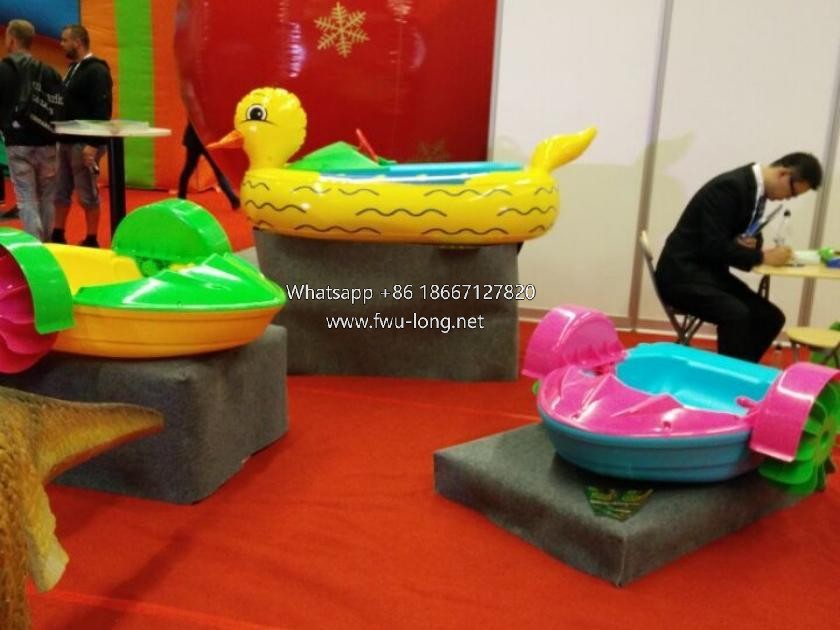Fwu-long bumper boat paddler boat display at 2015 EAS Gothenburg Sweden (2).jpg