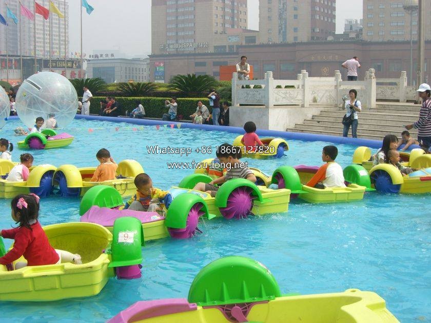 paddler-boat-carnival-site.jpg