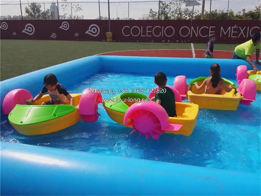 Compact Plastic Mini Paddle Boat For Kids Indoor Pool And Carnival Water Play (2).jpg