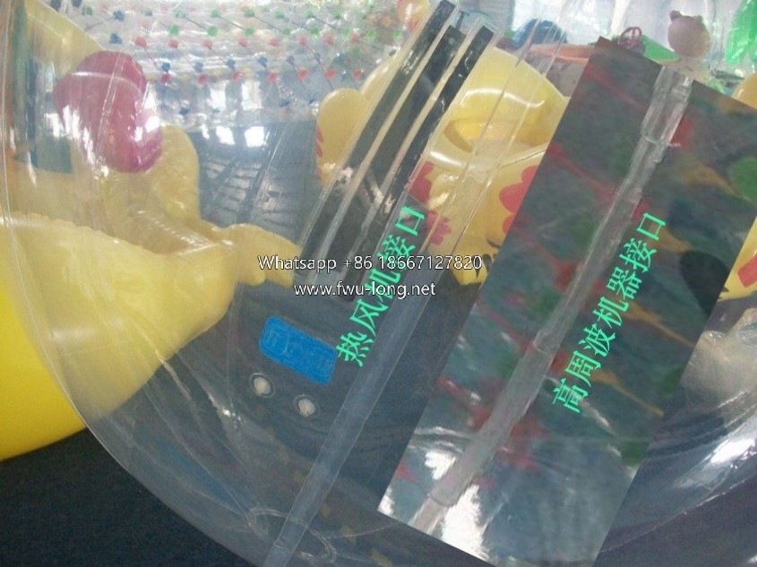 TPU and PVC material texture detail of durable water walking ball.jpg
