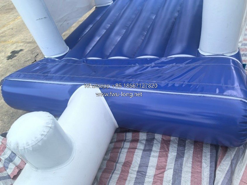 Thick 0.9mm wear-resistant PVC material surface and splicing detail.jpg