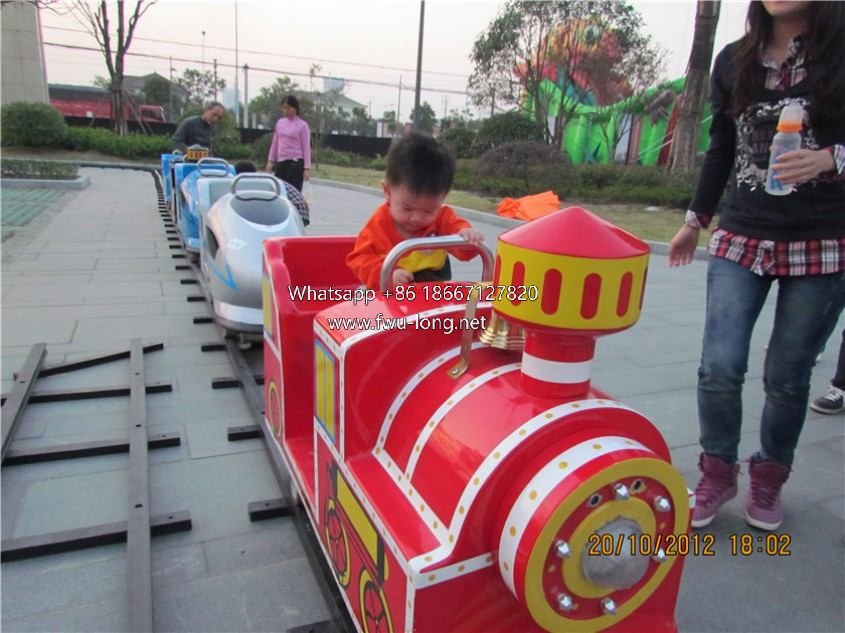 Steel FRP Mini Track Train Ride Dudu CRH Model For Mall Kids Amusement.JPG